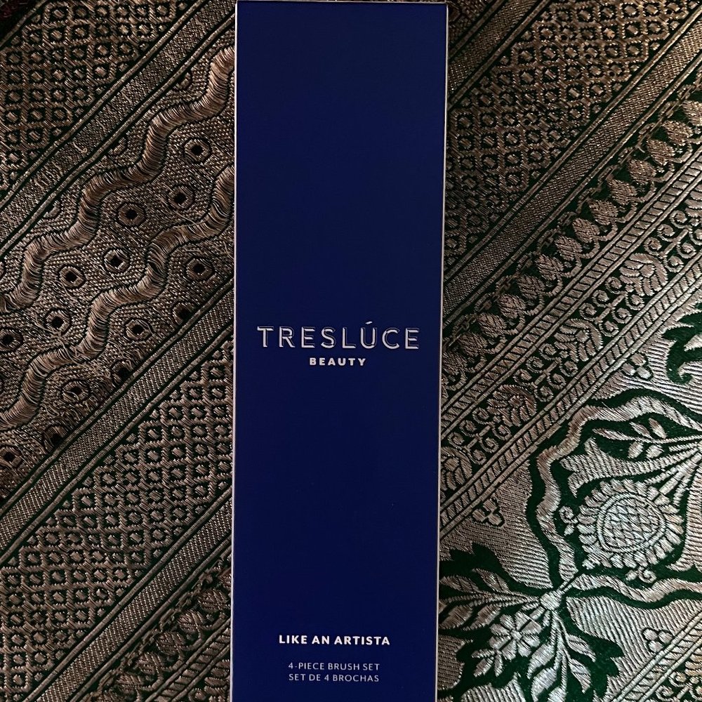 Tresluce Beauty Like An Artista 4-Piece Brush Set - Unused